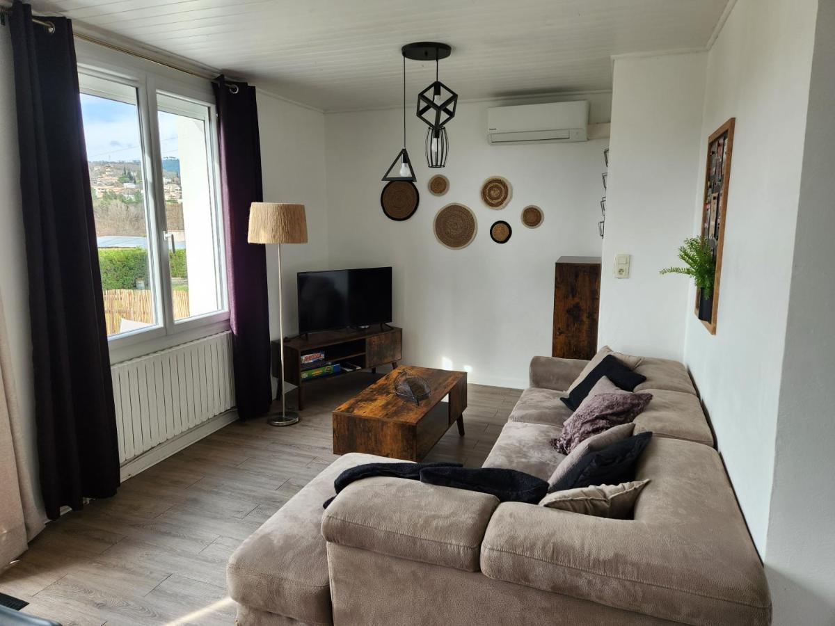 Holiday home Ma&lia Sud Ardeche Saint-Etienne-de-Fontbellon