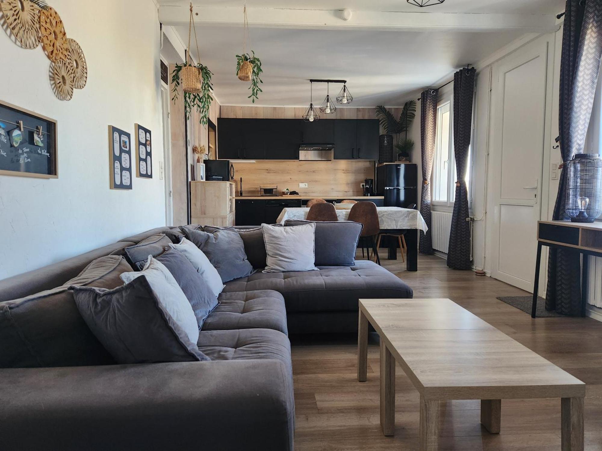 Holiday home Ma&lia Sud Ardeche Saint-Etienne-de-Fontbellon